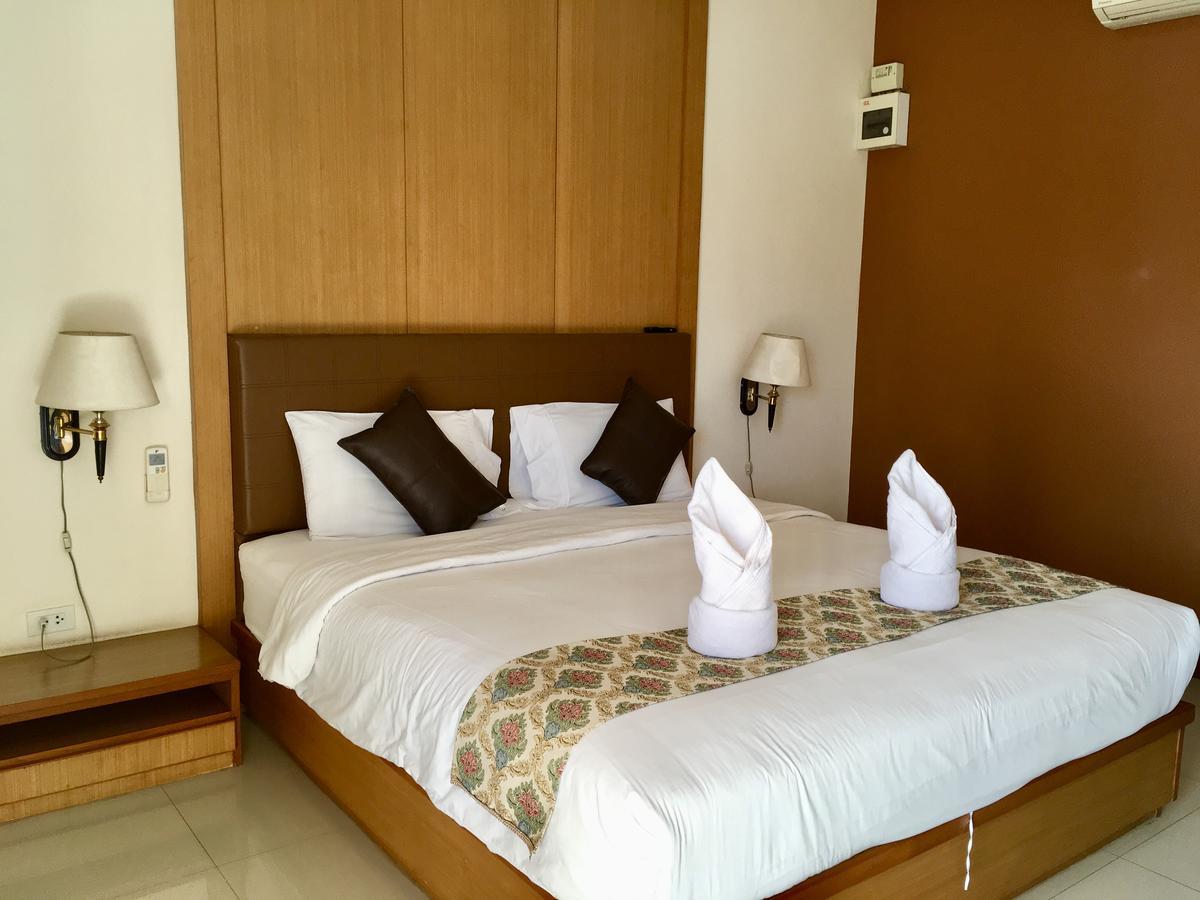 Phetcharat Grand Hotel Maesot Мае-Сот Экстерьер фото