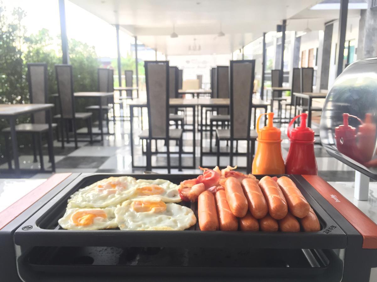 Phetcharat Grand Hotel Maesot Мае-Сот Экстерьер фото