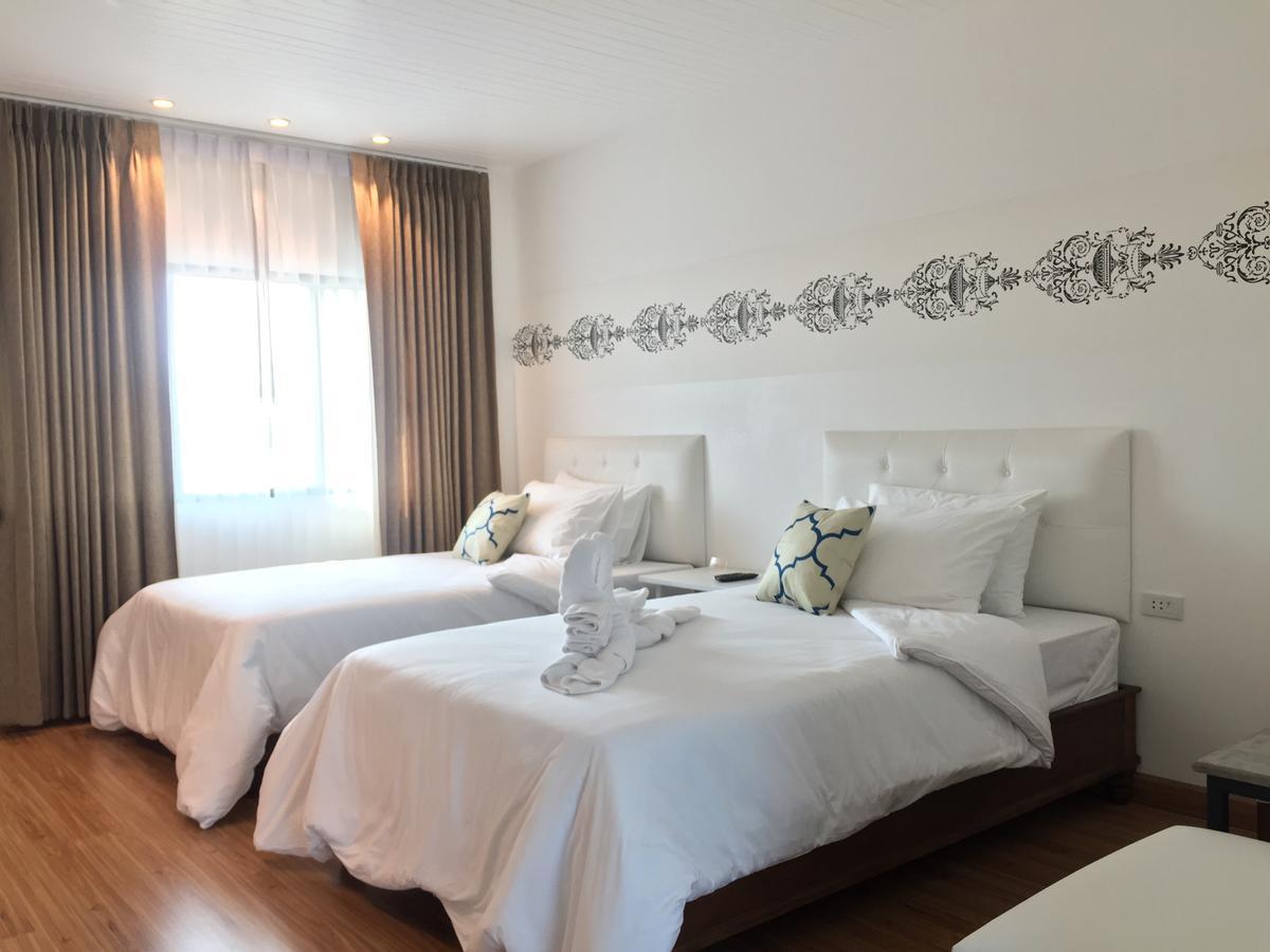 Phetcharat Grand Hotel Maesot Мае-Сот Экстерьер фото