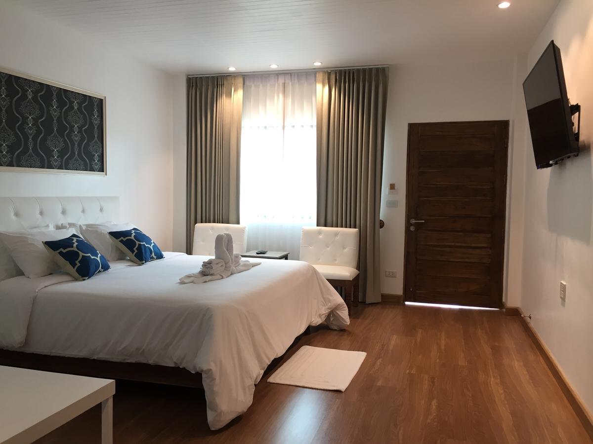Phetcharat Grand Hotel Maesot Мае-Сот Экстерьер фото
