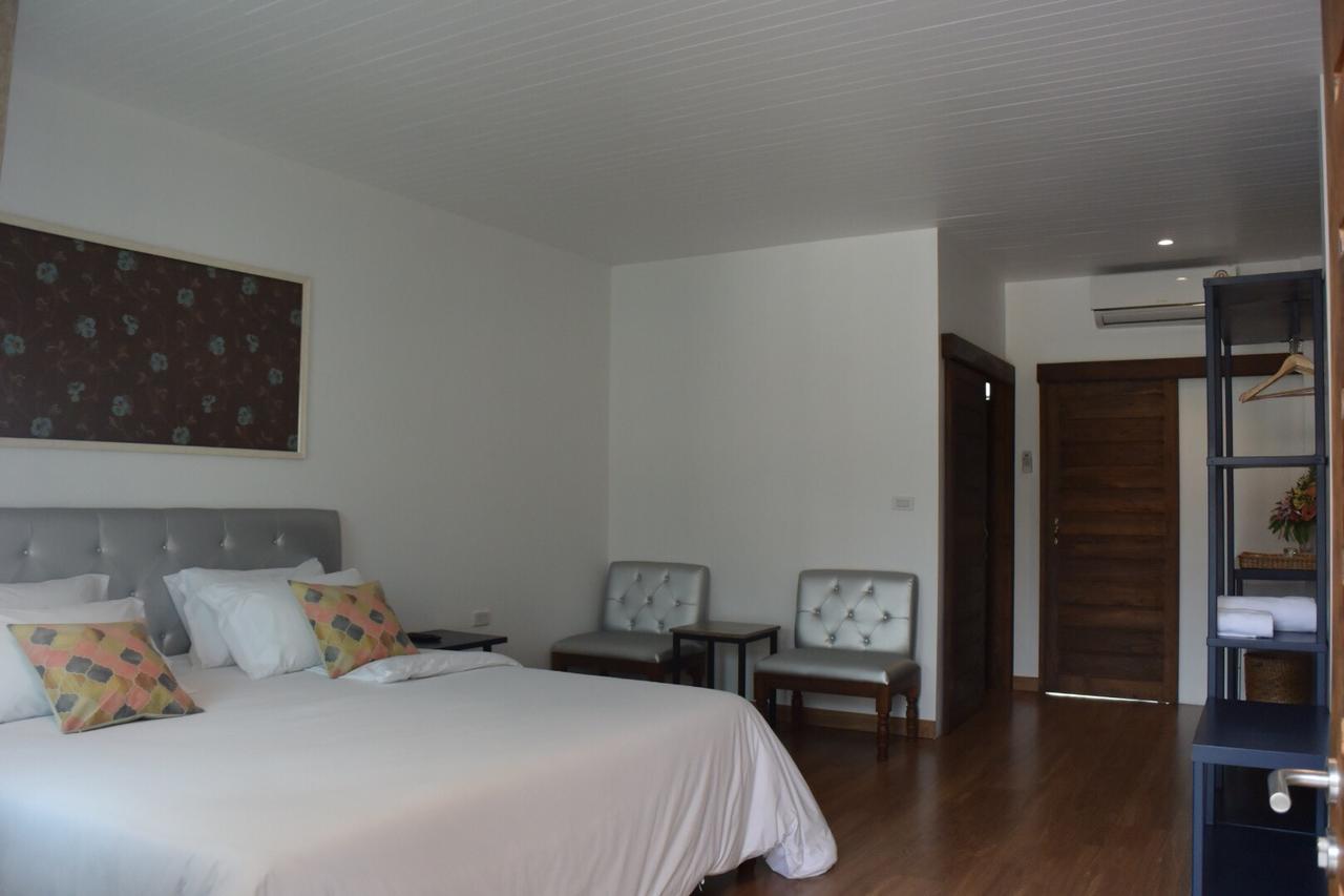 Phetcharat Grand Hotel Maesot Мае-Сот Экстерьер фото